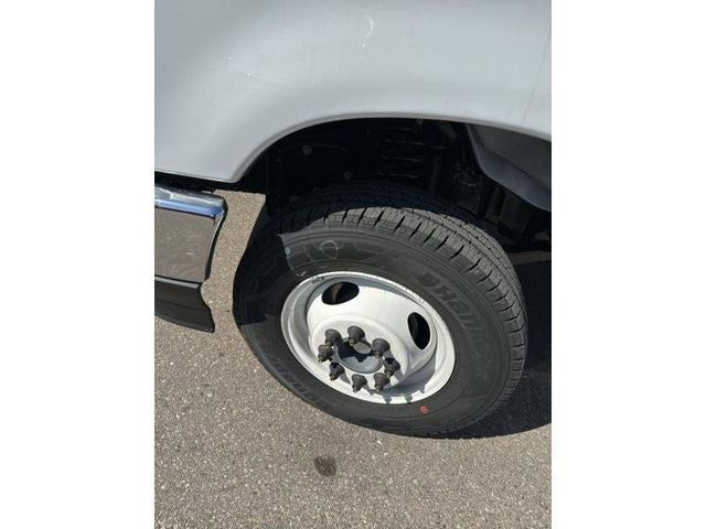 2024 Ford E-350SD Base Cutaway