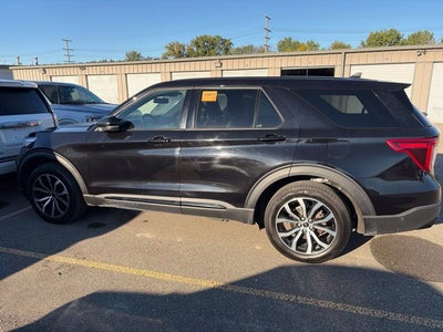 2022 Ford Explorer ST