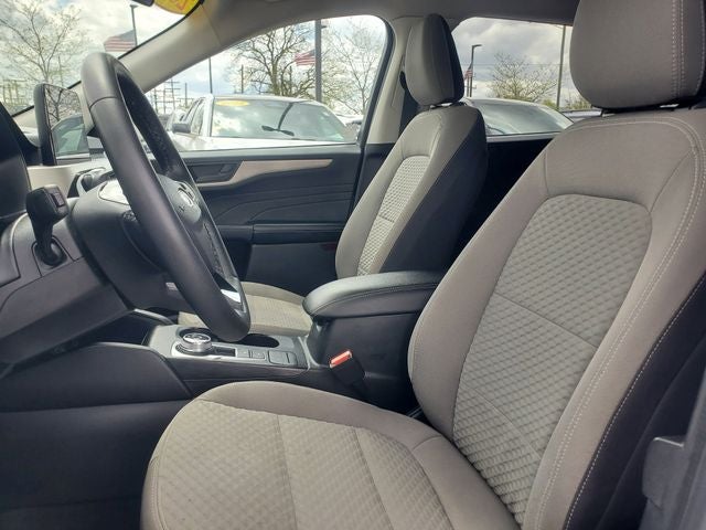 2022 Ford Escape Hybrid SE