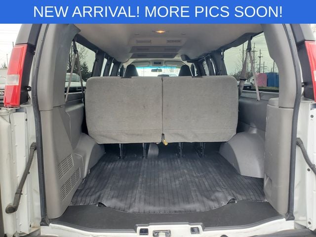 2023 Chevrolet Express 3500 LS Passenger