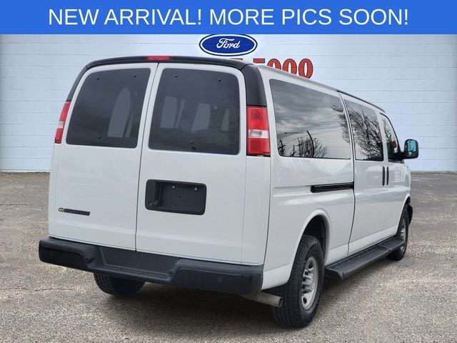 2023 Chevrolet Express 3500 LS Passenger