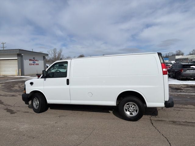 2022 Chevrolet Express 2500 Work Van Cargo