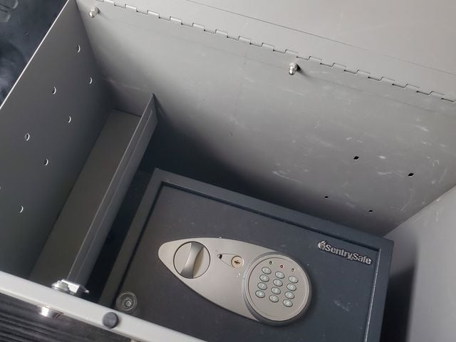 2022 Chevrolet Express 2500 Work Van Cargo