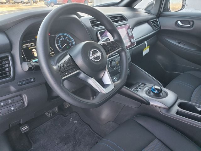 2025 Nissan Leaf S