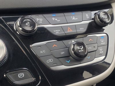 2017 Chrysler Pacifica Touring L Plus