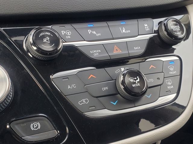 2017 Chrysler Pacifica Touring L Plus