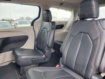 2017 Chrysler Pacifica Touring L Plus
