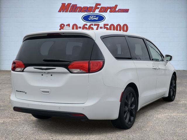 2018 Chrysler Pacifica Touring Plus