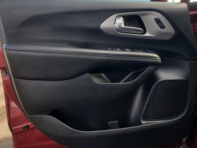 2020 Chrysler Pacifica Launch Edition