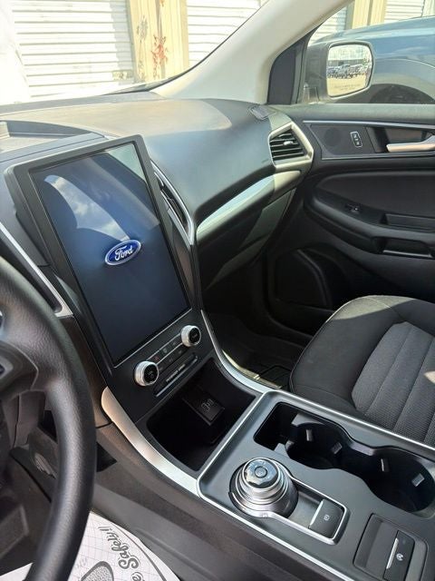 2023 Ford Edge SE