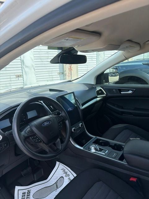 2023 Ford Edge SE