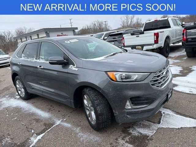2022 Ford Edge Titanium