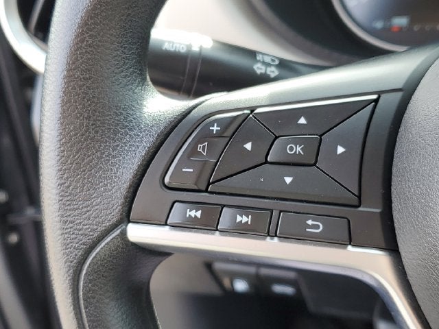 2022 Nissan Versa 1.6 SV