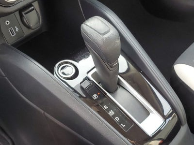2022 Nissan Versa 1.6 SV