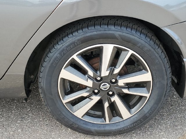 2022 Nissan Versa 1.6 SV