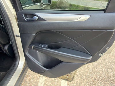2015 Lincoln MKC Base