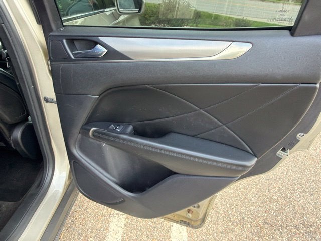 2015 Lincoln MKC Base