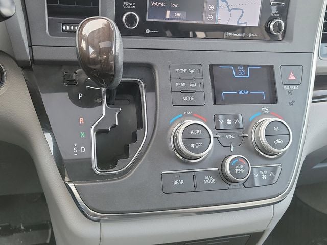 2018 Toyota Sienna XLE 7 Passenger