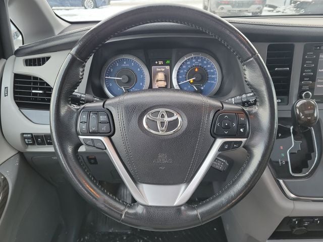 2018 Toyota Sienna XLE 7 Passenger
