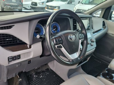 2018 Toyota Sienna XLE 7 Passenger