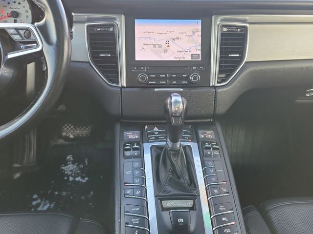 2018 Porsche Macan Turbo