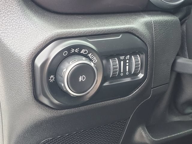 2021 Jeep Wrangler Unlimited Sahara Altitude 4x4